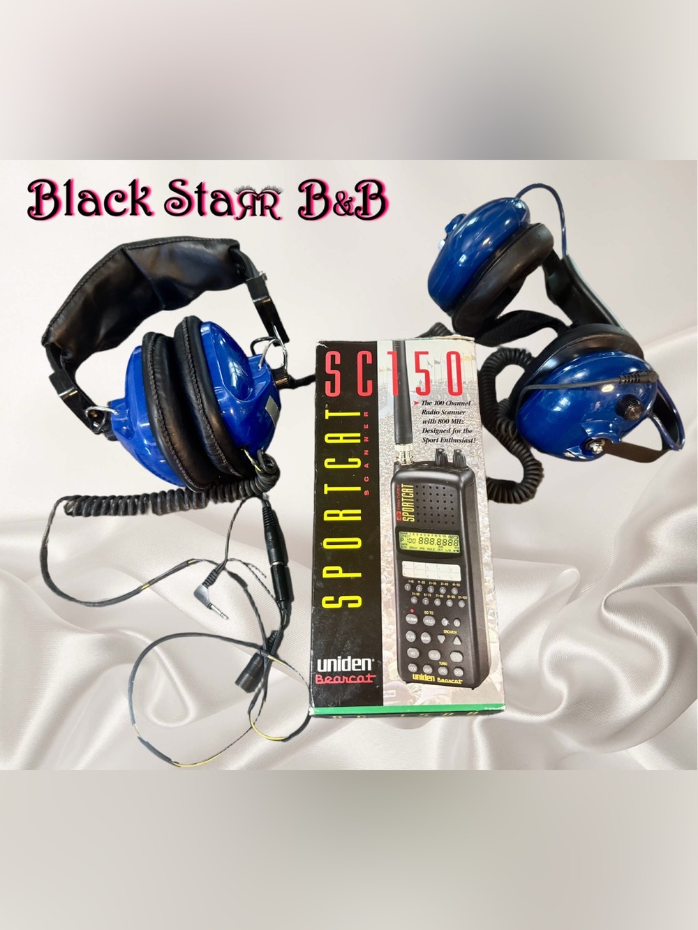 Uniden Bearcat SC150 Sportcat Scanner w/2 Headsets
